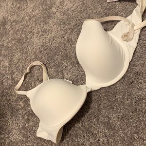 Victoria’s Secret white bra